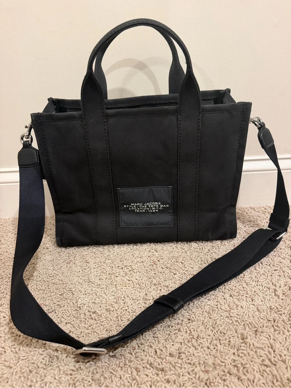 Marc Jacobs The Tote Bag Crossbody - Black